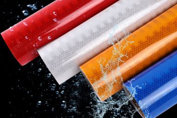 國產egp超工程級反光膜（mó）是什麽材質做的？