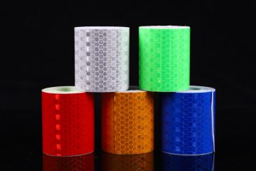 晶彩格反光車貼特點-晶彩格反光貼怎麽貼