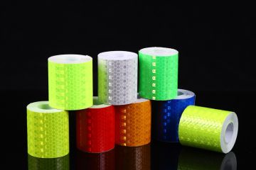 讓你的交通反光貼成為一（yī）道風景-印刷刻字反光貼