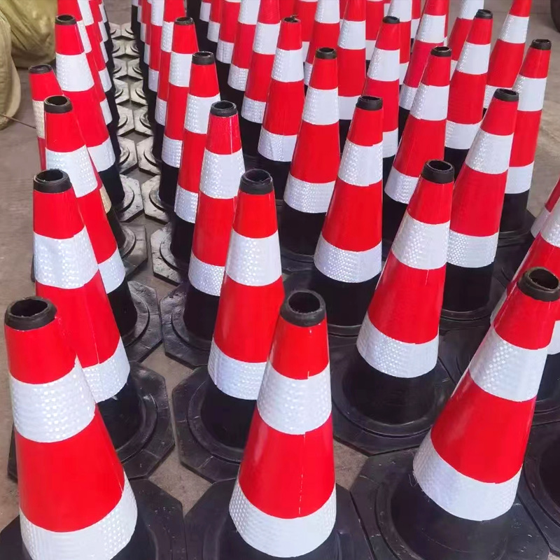 晶（jīng）彩格反（fǎn）光膜路錐